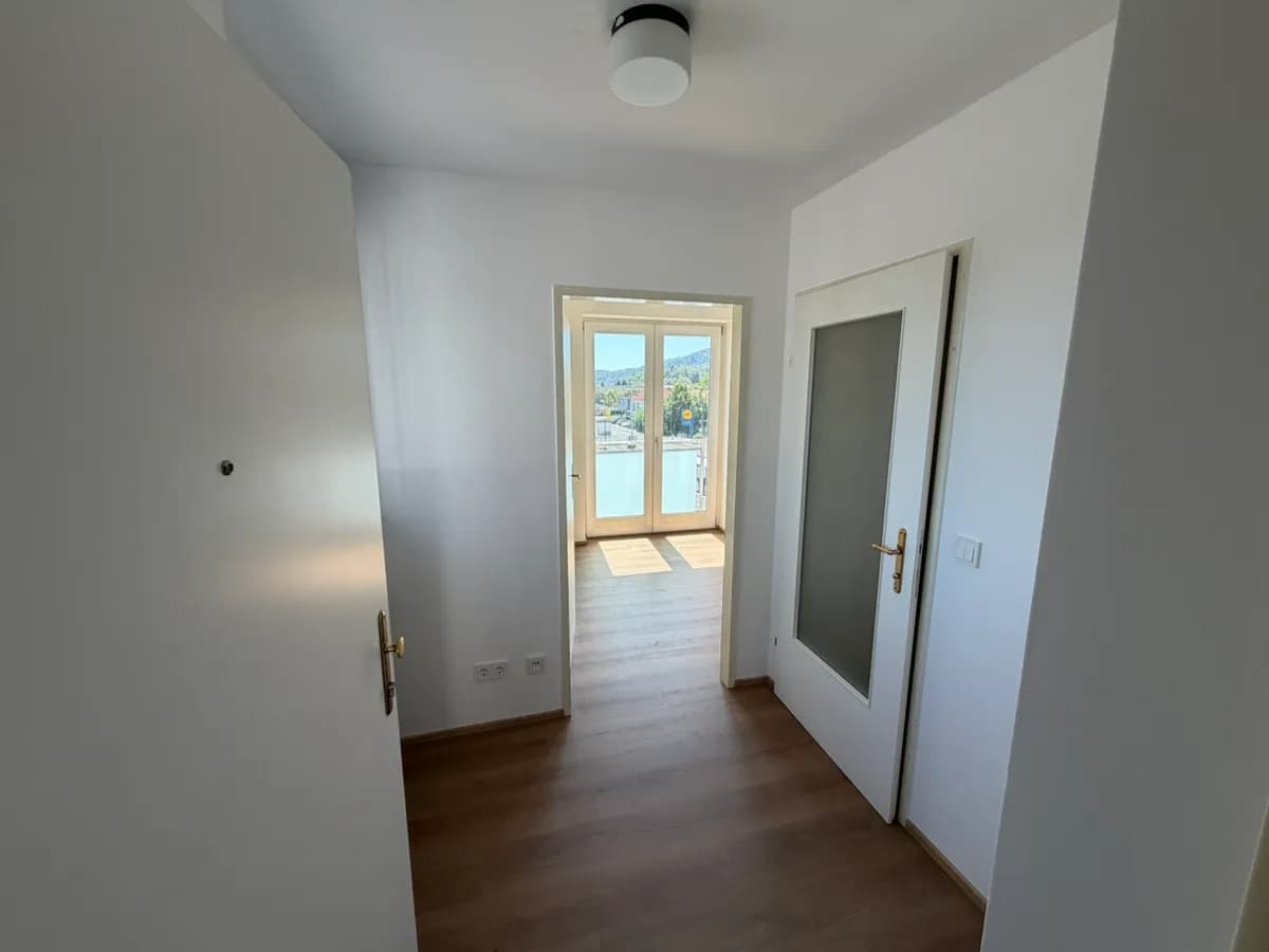 1-Zimmer-Wohnung mieten in Graz – 43 m², € 572 – Bild 2 von 11