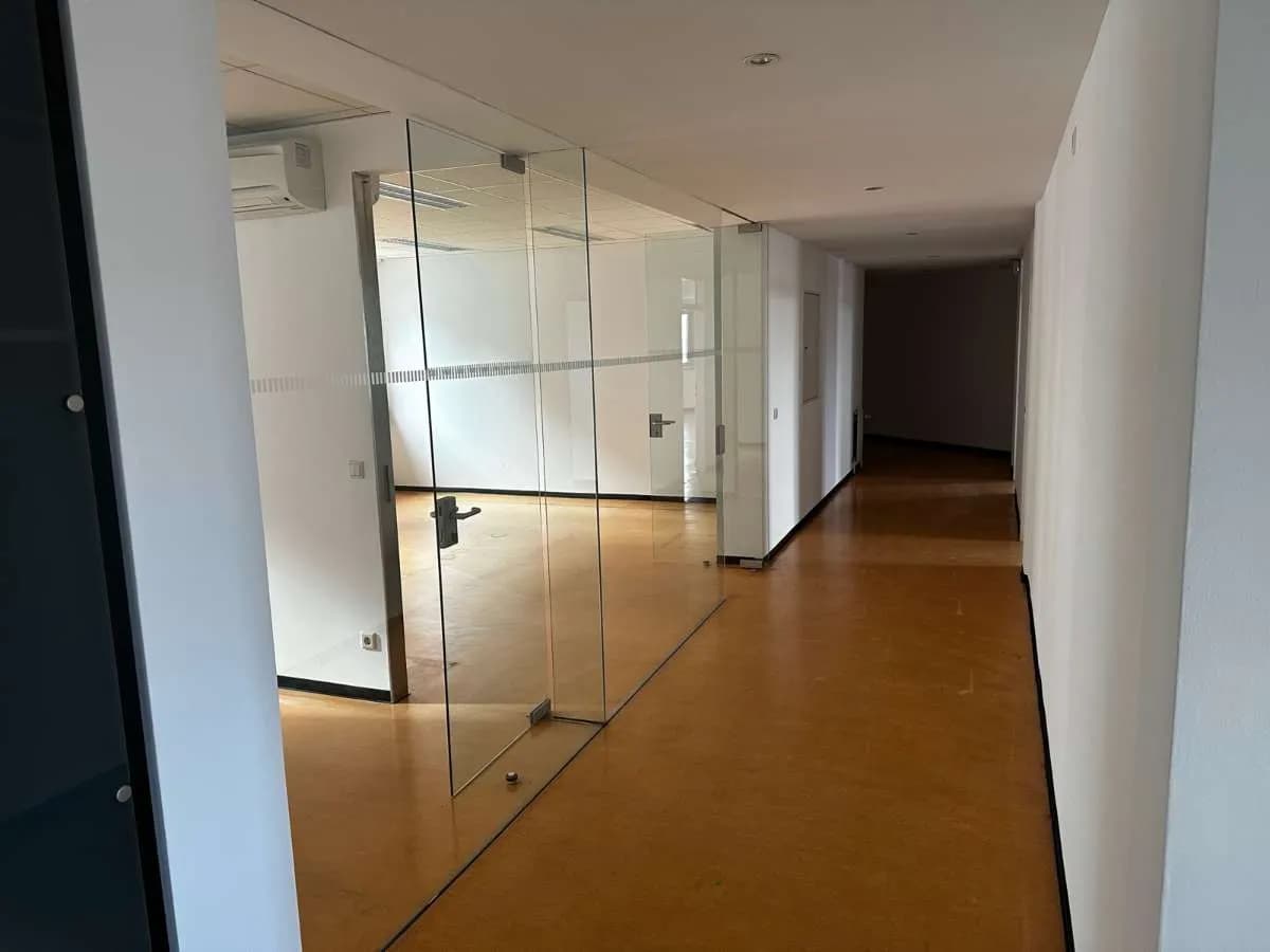 Gewerbeimmobilie mieten in Wien – 468 m², € 9 – Bild 3 von 10