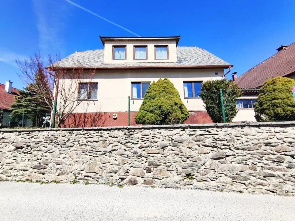 Gewerbeimmobilie kaufen in Zwettl – 258 m², € 225.000