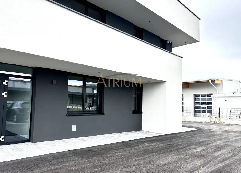 Gewerbeimmobilie mieten in Baden – 69 m², € 984