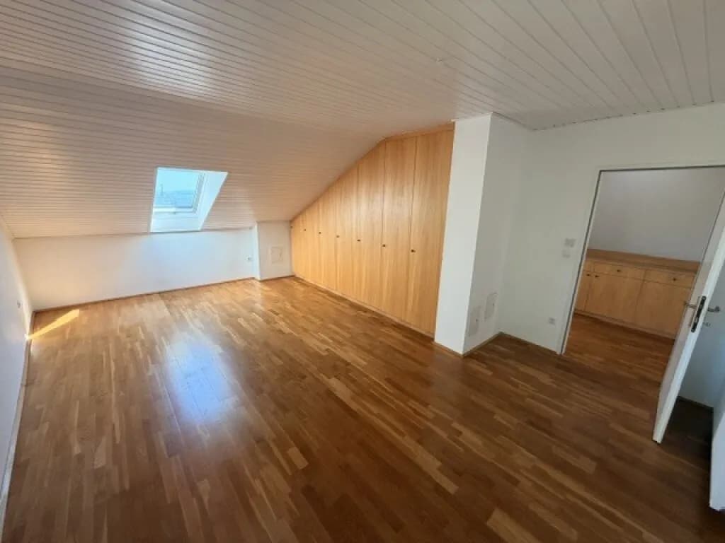 Haus mieten in Tulln – 220 m², € 2.909 – Bild 2 von 25