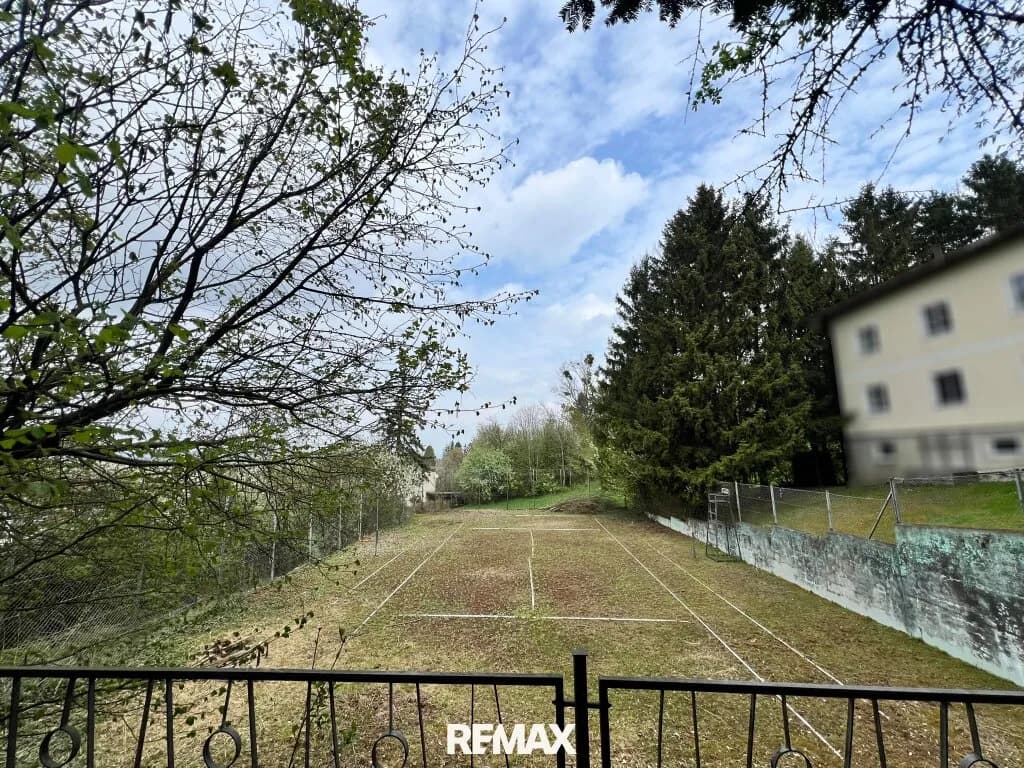 Grundstück kaufen in Amstetten – 926 m², € 210.000