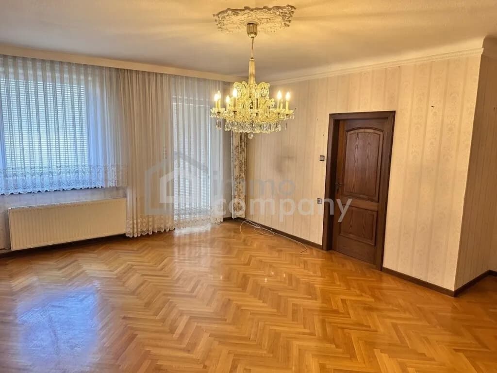 9-Zimmer-Haus kaufen in Gänserndorf – 370 m², € 535.000 – Bild 8 von 17
