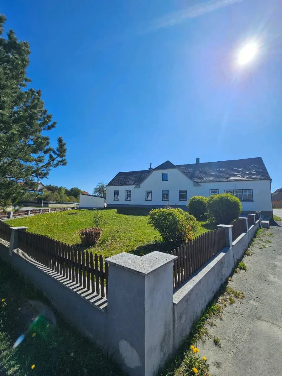 7-Zimmer-Haus kaufen in Zwettl – 130 m², € 225.000