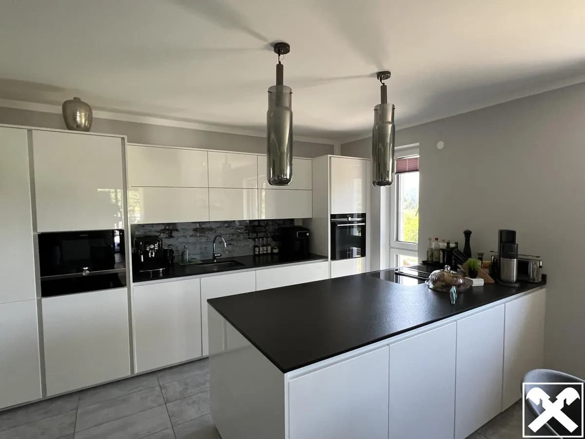 Haus kaufen in Villach – 307 m², € 875.000 – Bild 2 von 34