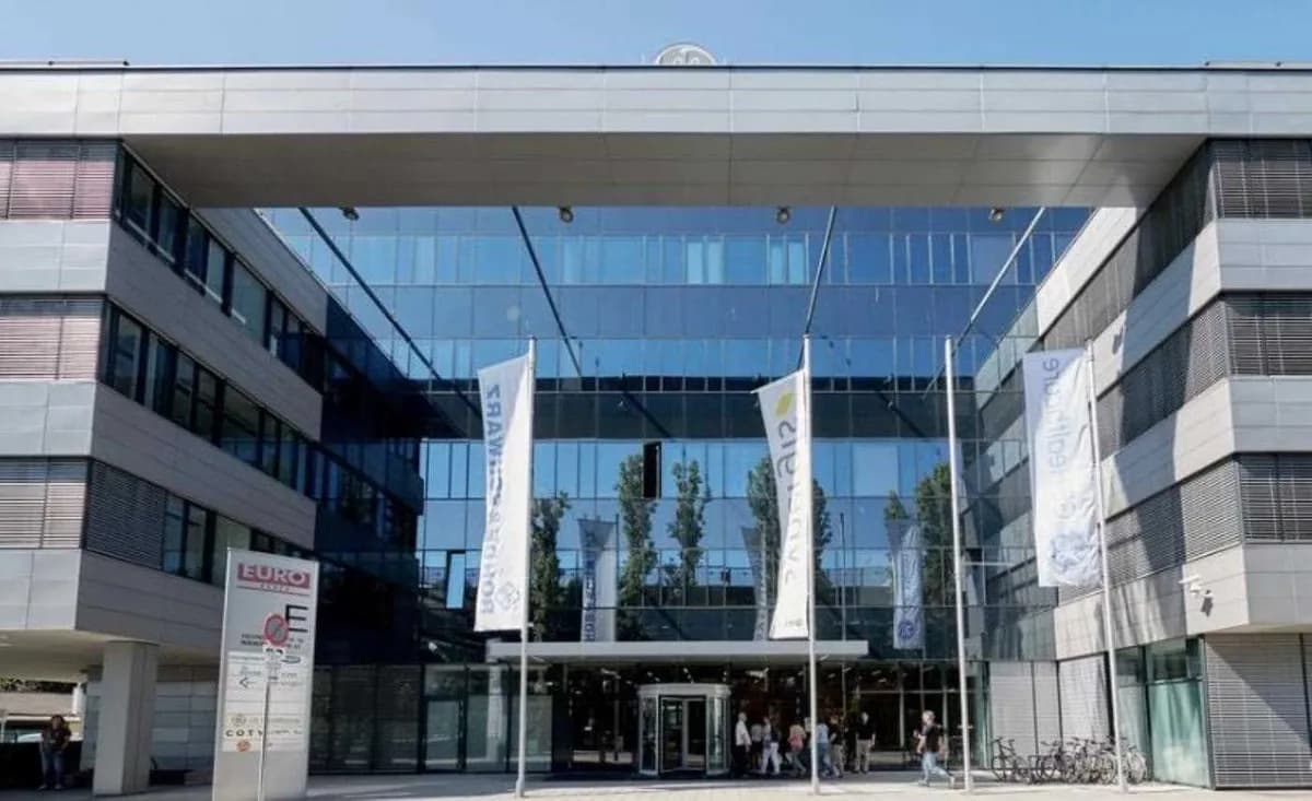Gewerbeimmobilie mieten in Wien – 203 m², € 16