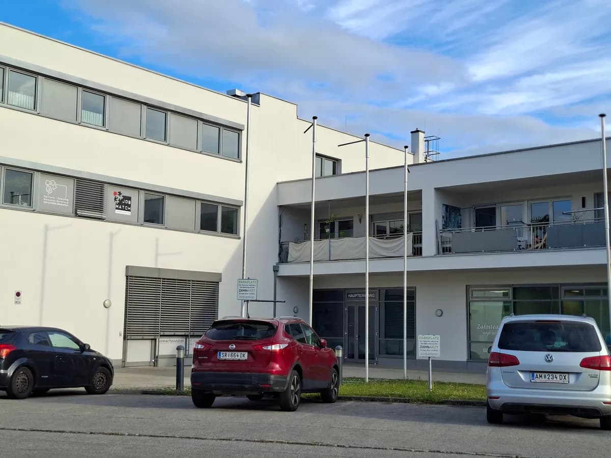 Gewerbeimmobilie mieten in Steyr – 213 m², € 3.408