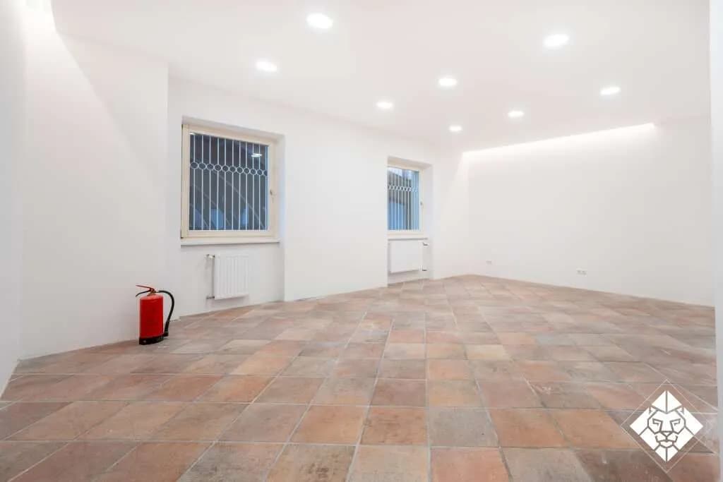 2-Zimmer-Gewerbeimmobilie mieten in Kufstein – 113 m², € 1.945 – Bild 6 von 12