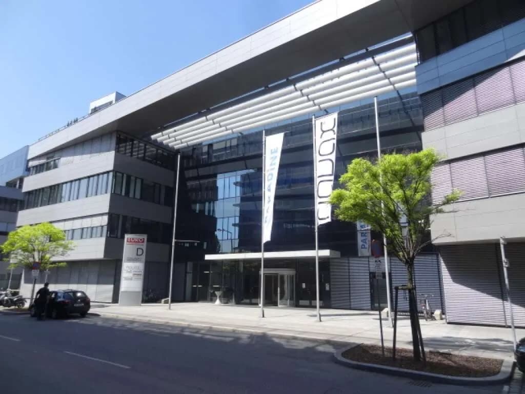 Gewerbeimmobilie mieten in Wien – 203 m², € 4.324