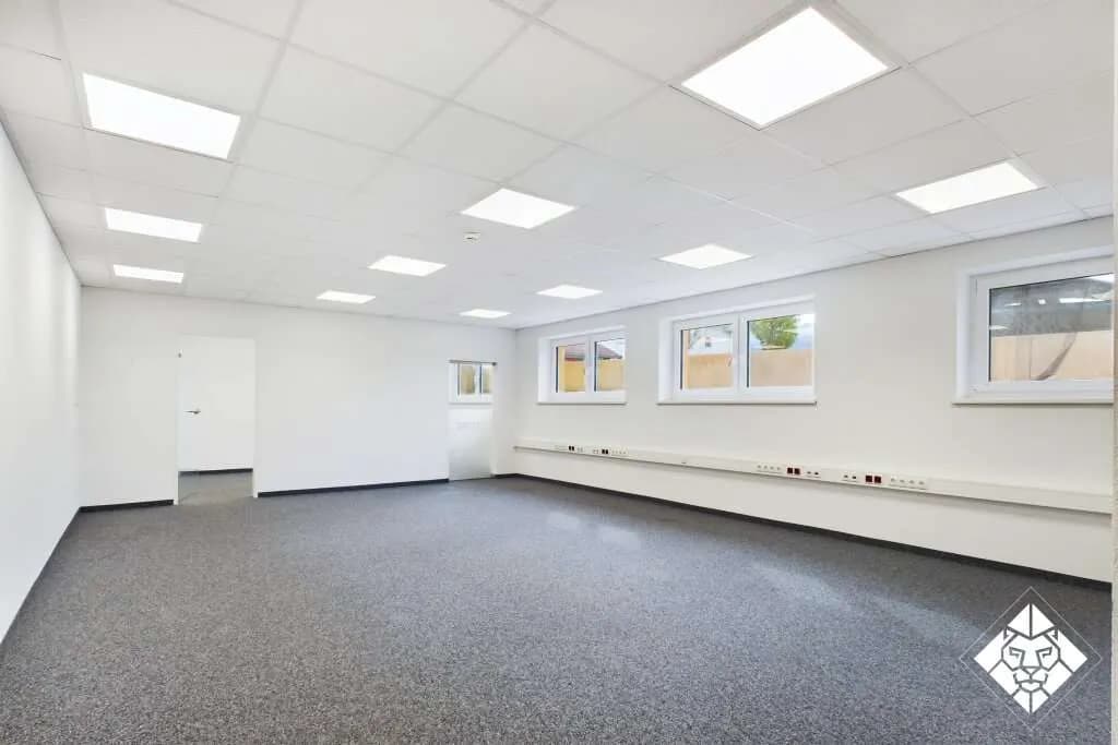 3-Zimmer-Gewerbeimmobilie mieten in Kufstein – 100 m², € 1.456 – Bild 3 von 11