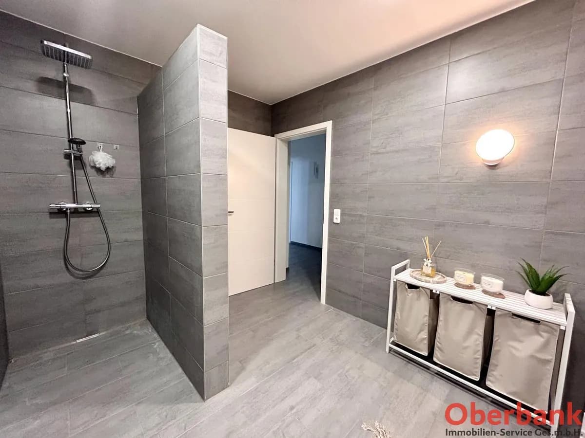 12-Zimmer-Gewerbeimmobilie kaufen in Grieskirchen – 270 m², € 680.000 – Bild 18 von 23