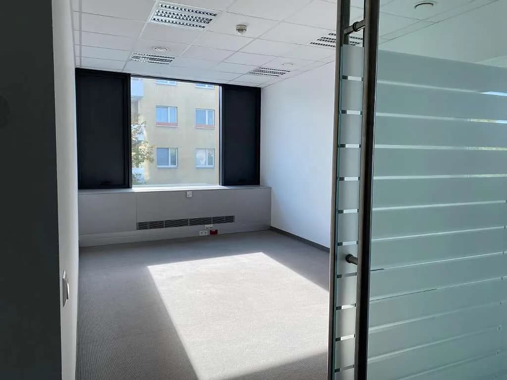 Gewerbeimmobilie mieten in Wels – 266 m², € 3.299 – Bild 9 von 18