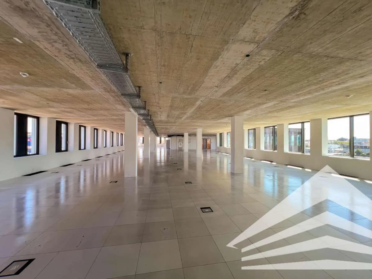 Gewerbeimmobilie mieten in Linz – 2 175 m², € 39.781 – Bild 3 von 17