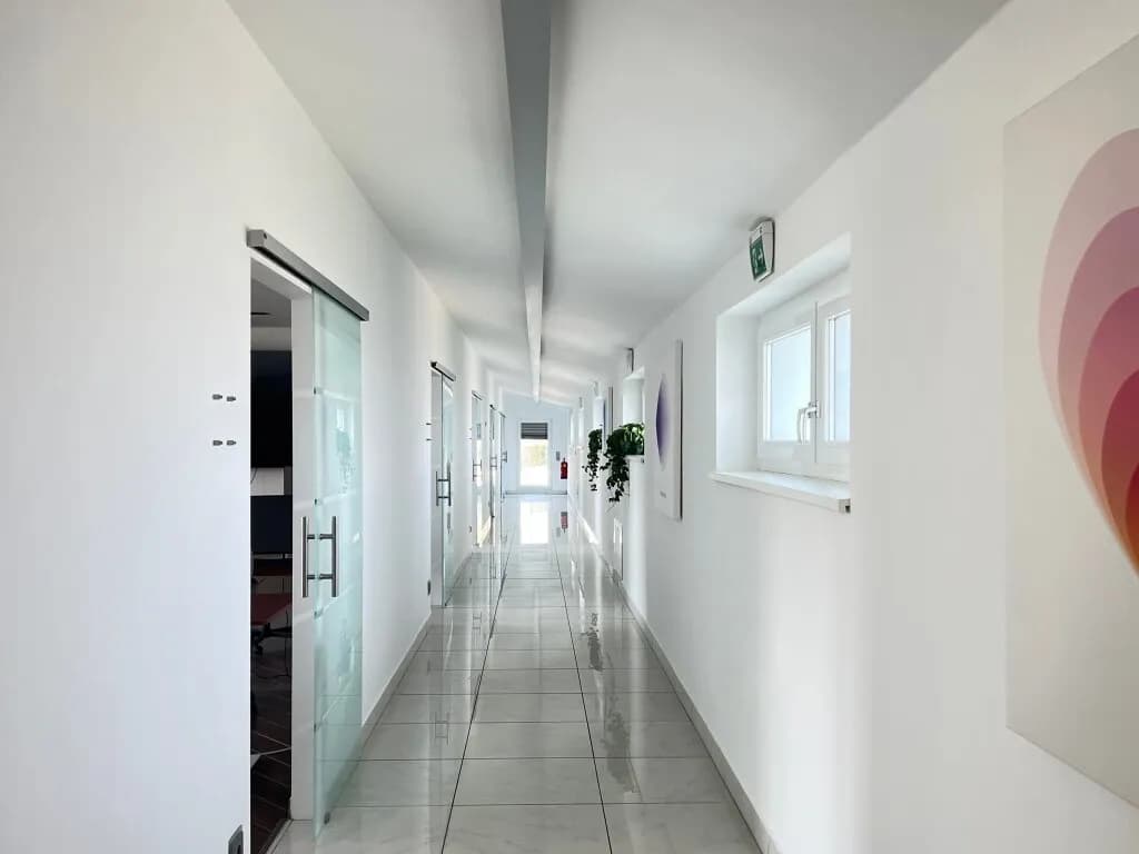 8-Zimmer-Immobilie kaufen in Baden – 2 069 m², € 1.600.000 – Bild 22 von 26