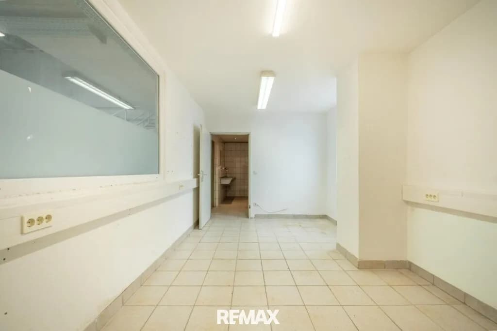 Gewerbeimmobilie mieten in Salzburg-Umgebung – 551 m², € 4.442 – Bild 9 von 19