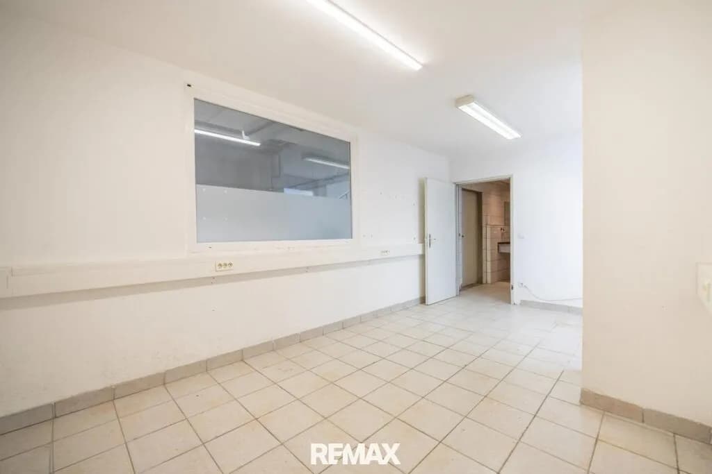 Gewerbeimmobilie mieten in Salzburg-Umgebung – 551 m², € 4.442 – Bild 10 von 19