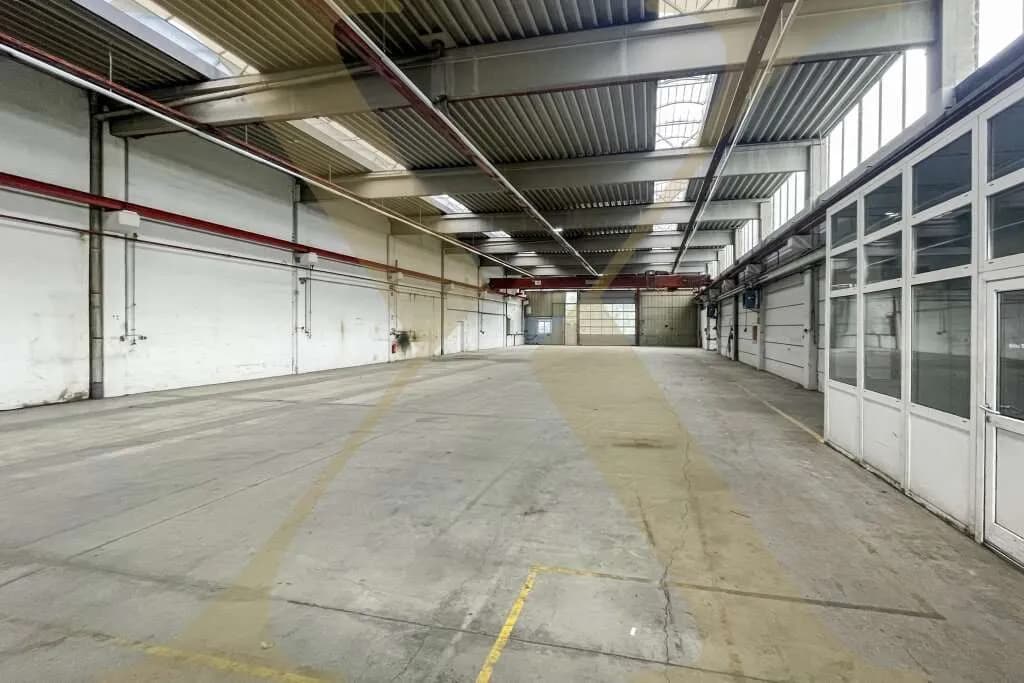 Gewerbeimmobilie mieten in Linz Land – 4 078 m², € 39.055