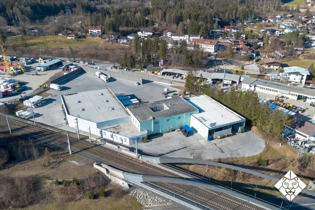 20-Zimmer-Gewerbeimmobilie mieten in Kufstein – 3 413 m², € 25.000 – Bild 3 von 45