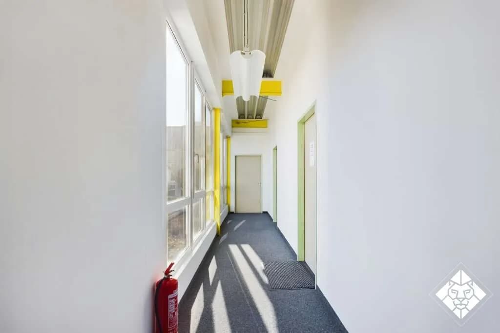 20-Zimmer-Gewerbeimmobilie mieten in Kufstein – 3 413 m², € 25.000 – Bild 42 von 45