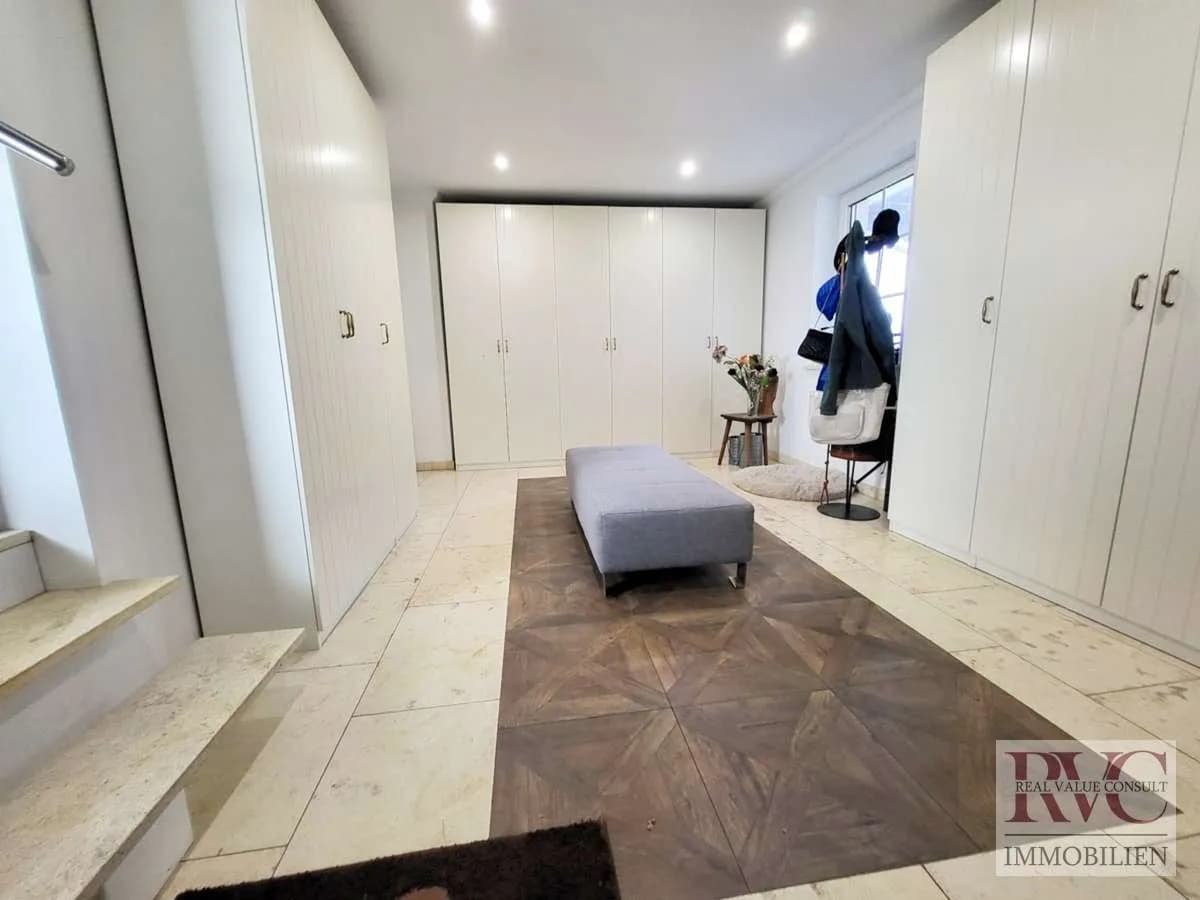 8-Zimmer-Haus kaufen in Braunau am Inn – 256,6 m², € 998.500 – Bild 3 von 19