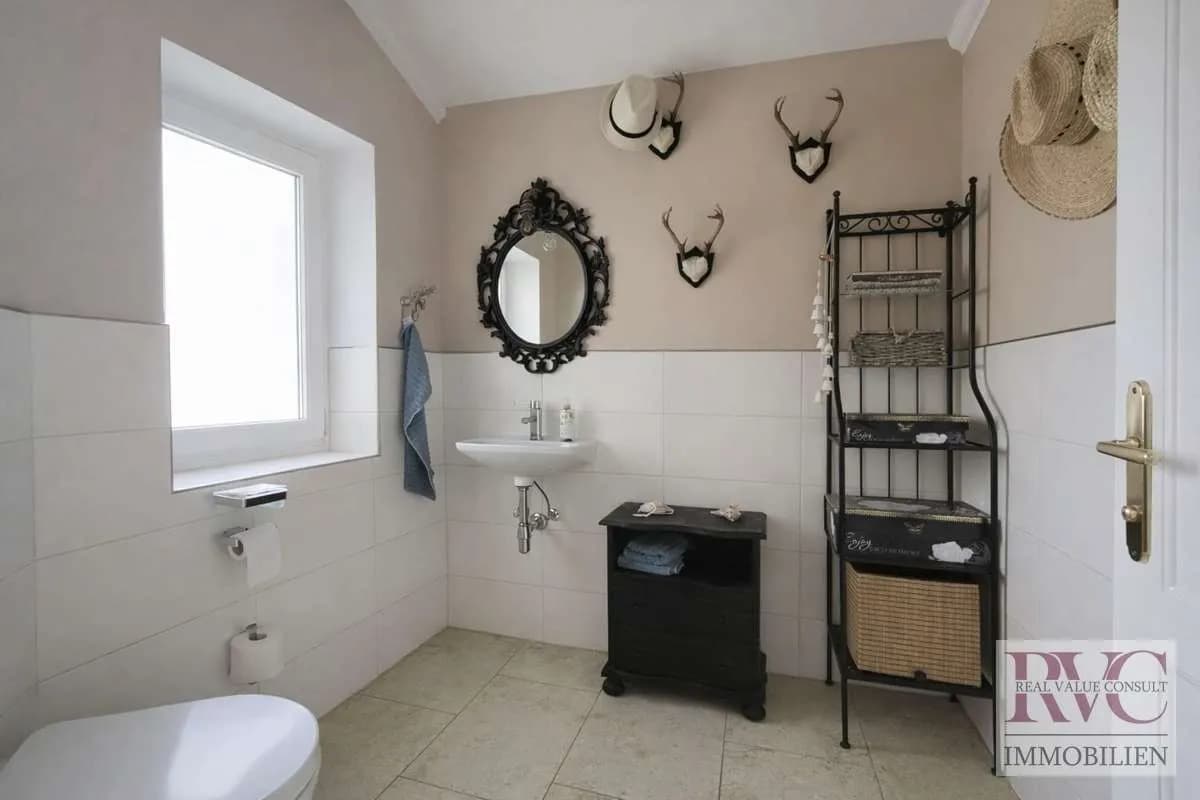 8-Zimmer-Haus kaufen in Braunau am Inn – 256,6 m², € 998.500 – Bild 4 von 19