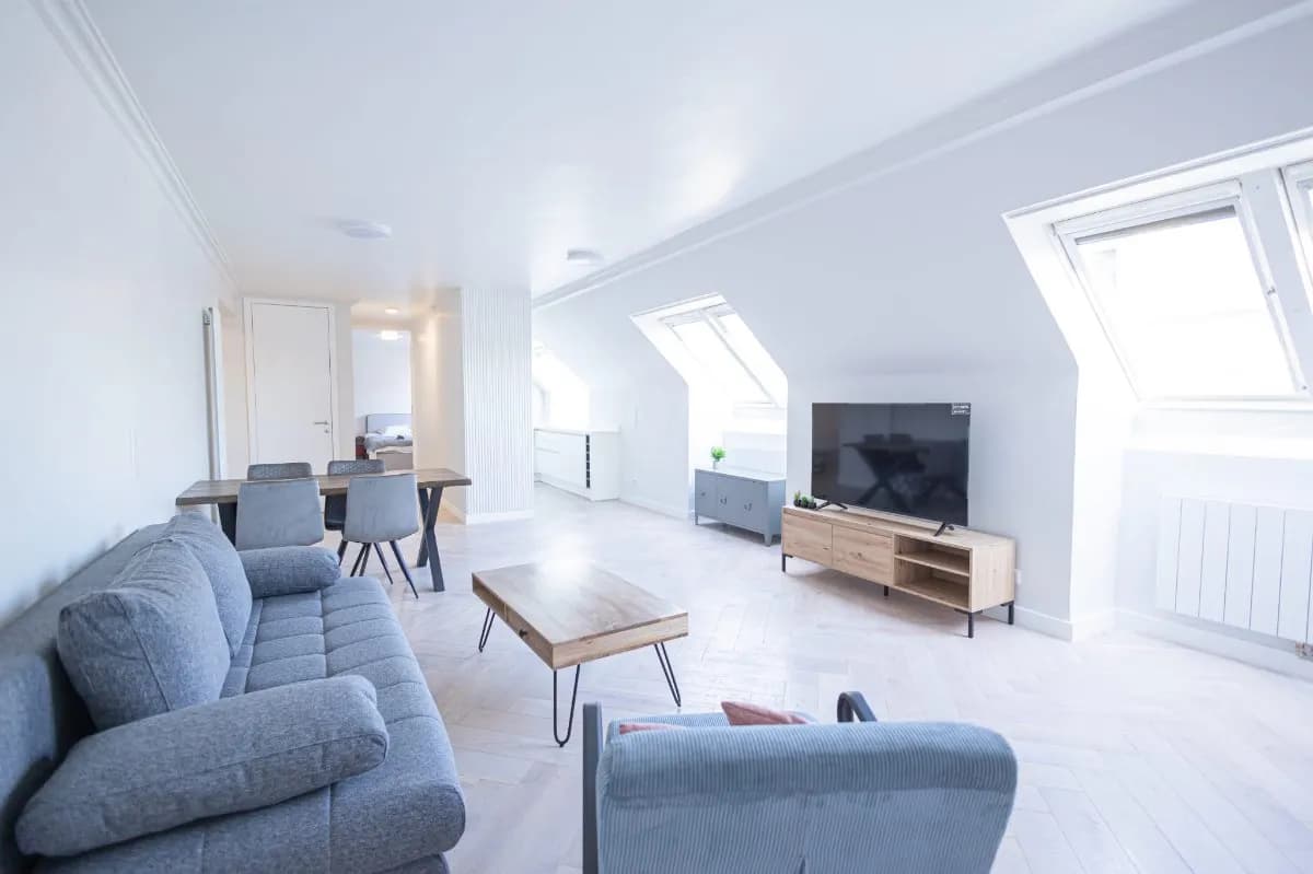 2-Zimmer-Wohnung mieten in Wien – 74 m², € 1.690
