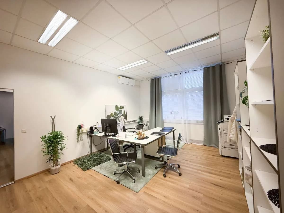 Immobilie mieten in Wiener Neustadt Land – 772 m², € 7.520 – Bild 7 von 13