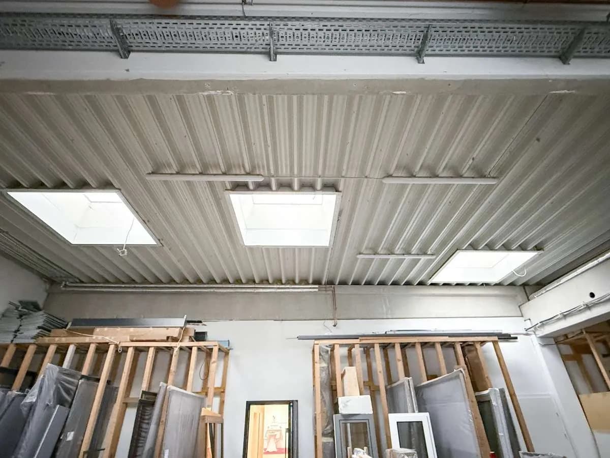 Immobilie mieten in Wiener Neustadt Land – 772 m², € 7.520 – Bild 12 von 13