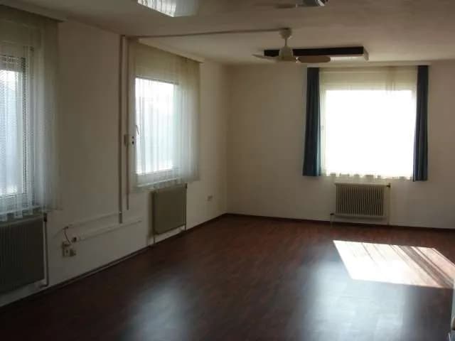 Gewerbeimmobilie mieten in Mistelbach – 401 m², € 6 – Bild 14 von 23
