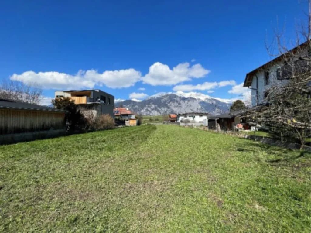 Grundstück kaufen in Innsbruck-Land – 596 m²