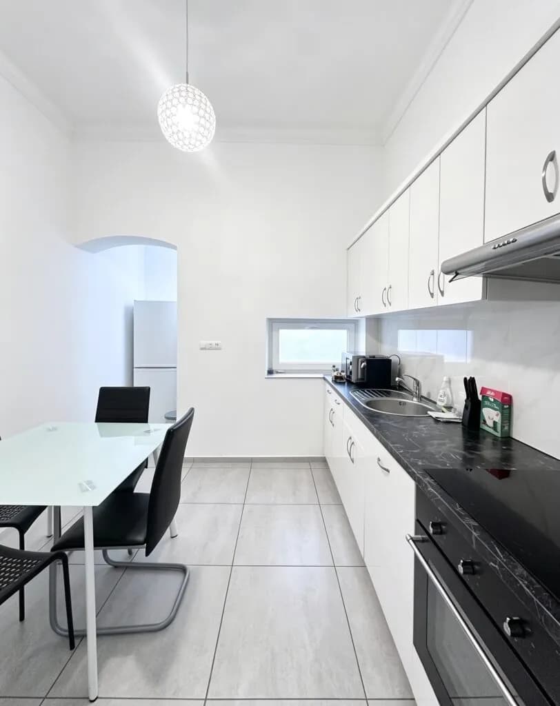 4-Zimmer-Wohnung mieten in Wien – 121 m², € 2.800 – Bild 7 von 8