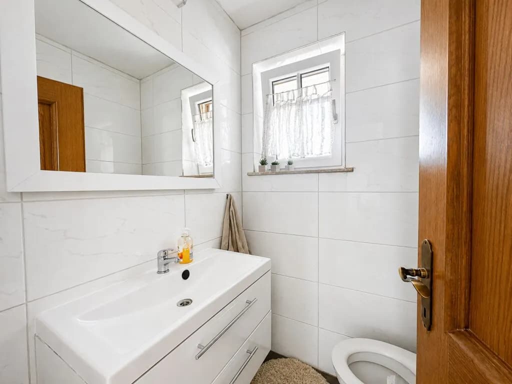 10-Zimmer-Gewerbeimmobilie kaufen in Braunau am Inn – 327,11 m², € 724.900 – Bild 28 von 37