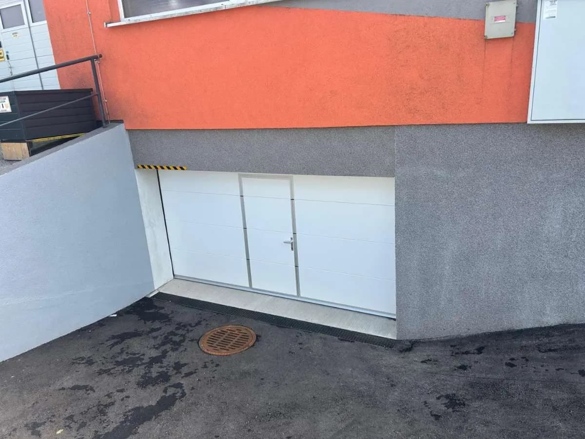 Gewerbeimmobilie mieten in Linz Land – 311 m², € 1.450 – Bild 2 von 3