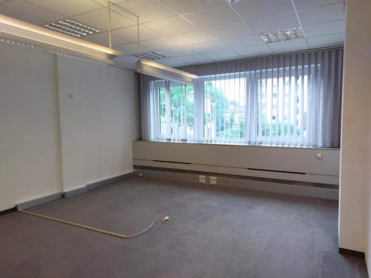 3-Zimmer-Gewerbeimmobilie mieten in Wels – 93 m², € 1.437 – Bild 7 von 8