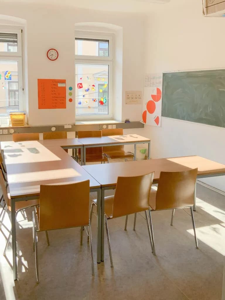12-Zimmer-Gewerbeimmobilie kaufen in Wien – 277,87 m², € 889.000 – Bild 3 von 16