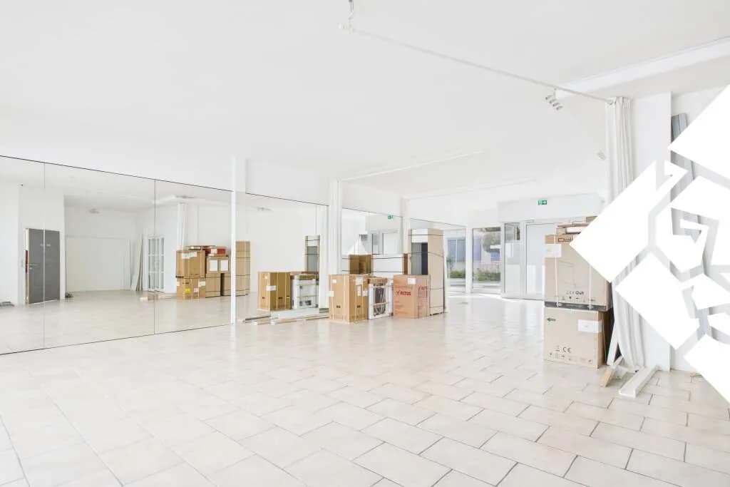 Gewerbeimmobilie mieten in Kufstein – 120 m², € 1.915
