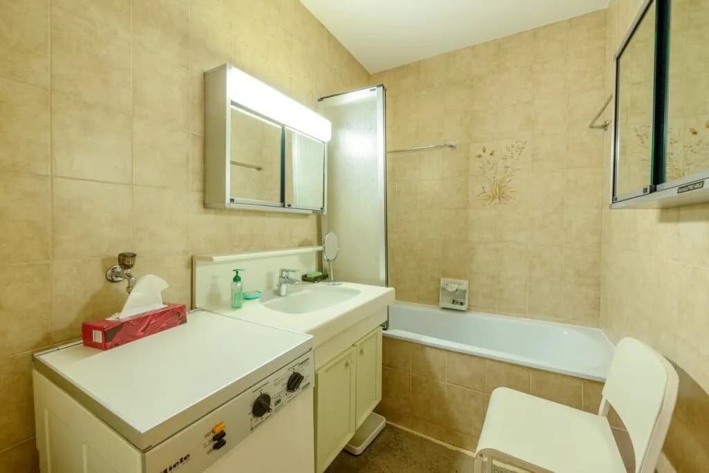 4-Zimmer-Wohnung kaufen in Gmunden – 100,5 m², € 320.000 – Bild 8 von 12