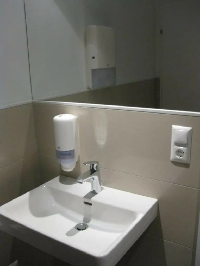 1-Zimmer-Gewerbeimmobilie mieten in Wien – 24 m², € 531 – Bild 7 von 12