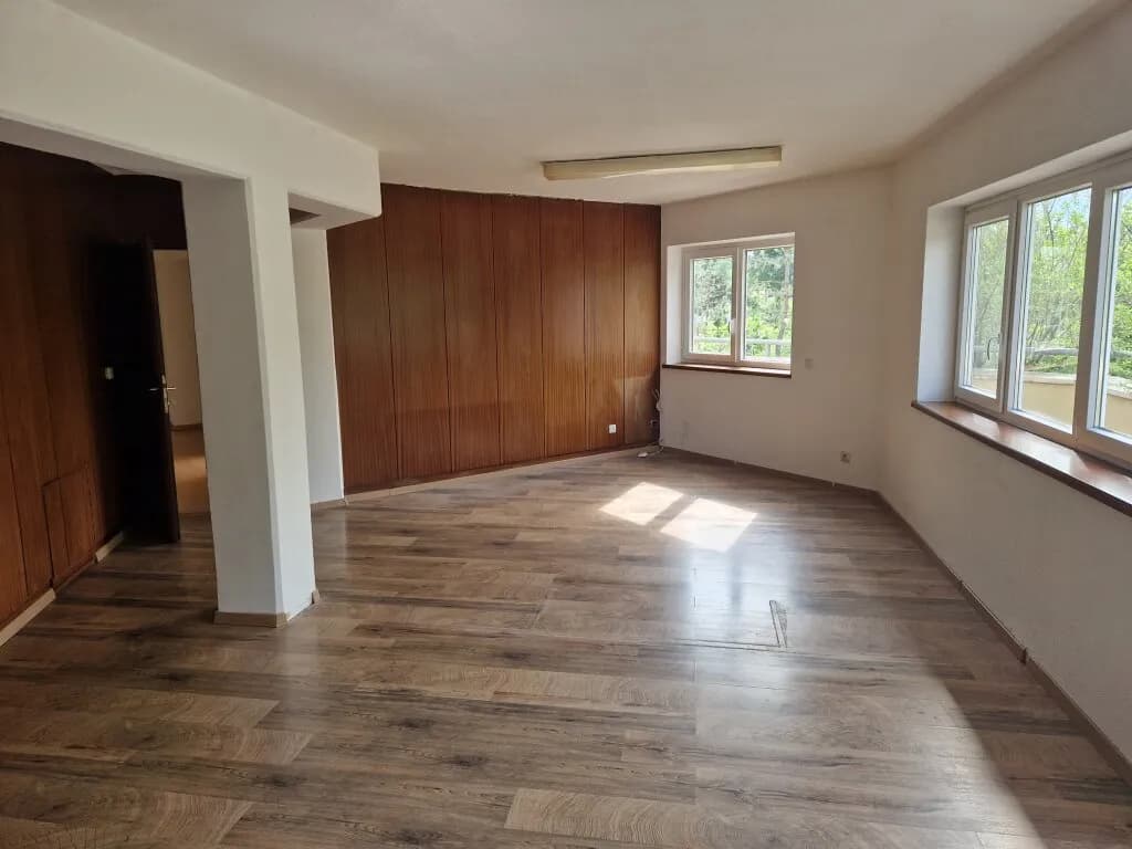 4-Zimmer-Immobilie mieten in Neunkirchen – 128,9 m², € 1.225 – Bild 2 von 14
