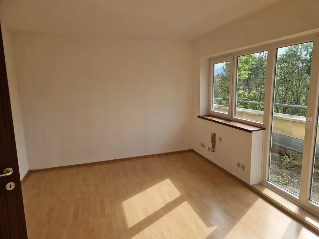 4-Zimmer-Immobilie mieten in Neunkirchen – 128,9 m², € 1.225 – Bild 5 von 14
