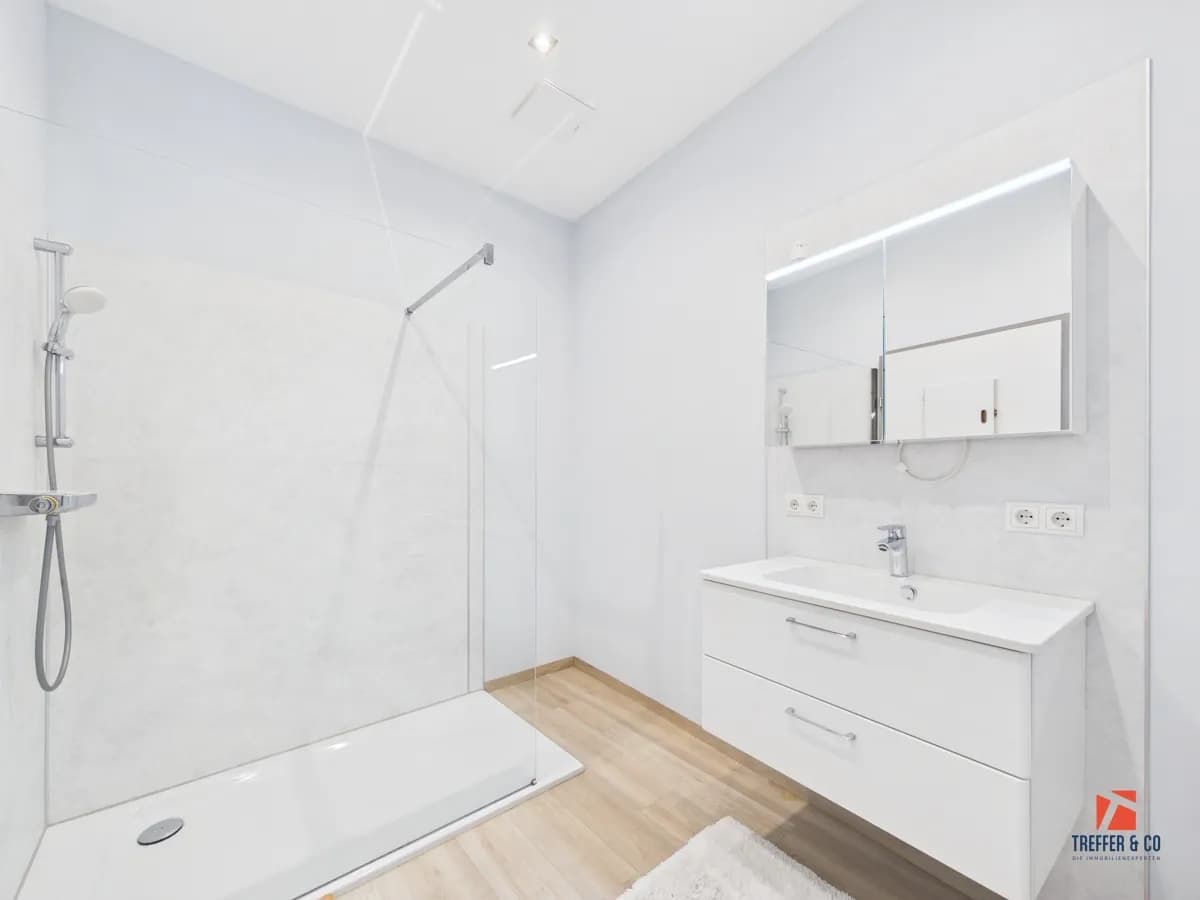6-Zimmer-Wohnung mieten in Kufstein – 141,99 m², € 2.420 – Bild 5 von 18