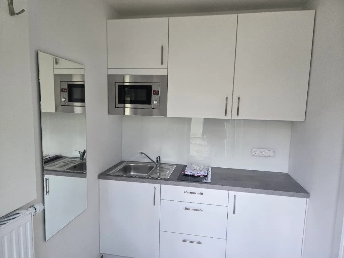 1-Zimmer-Wohnung mieten in Leoben – 20 m², € 400