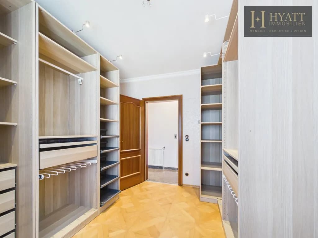 8-Zimmer-Haus kaufen in Tulln – 345 m², € 650.000 – Bild 4 von 26