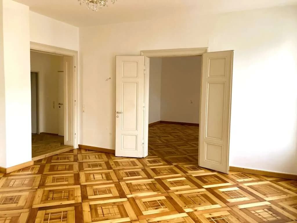 5-Zimmer-Gewerbeimmobilie kaufen in Gmunden – 117 m², € 369.000 – Bild 2 von 11