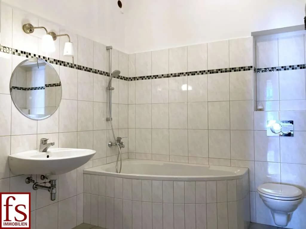 5-Zimmer-Gewerbeimmobilie kaufen in Gmunden – 117 m², € 369.000 – Bild 10 von 11
