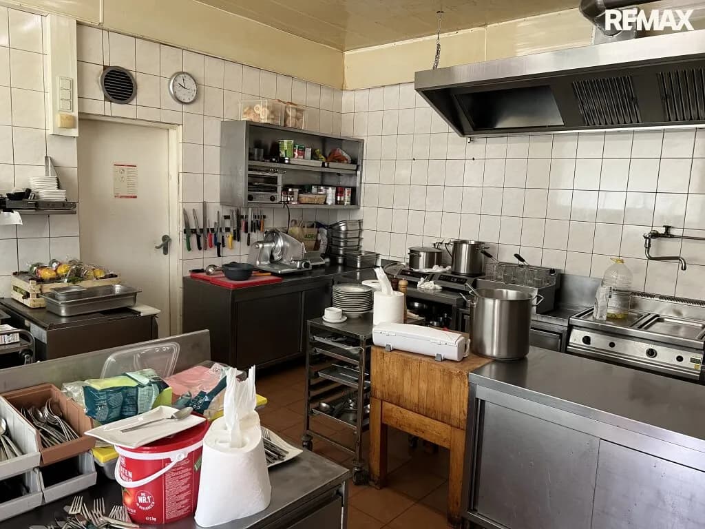 Immobilie kaufen in Baden – 1 286 m², € 549.000 – Bild 11 von 20