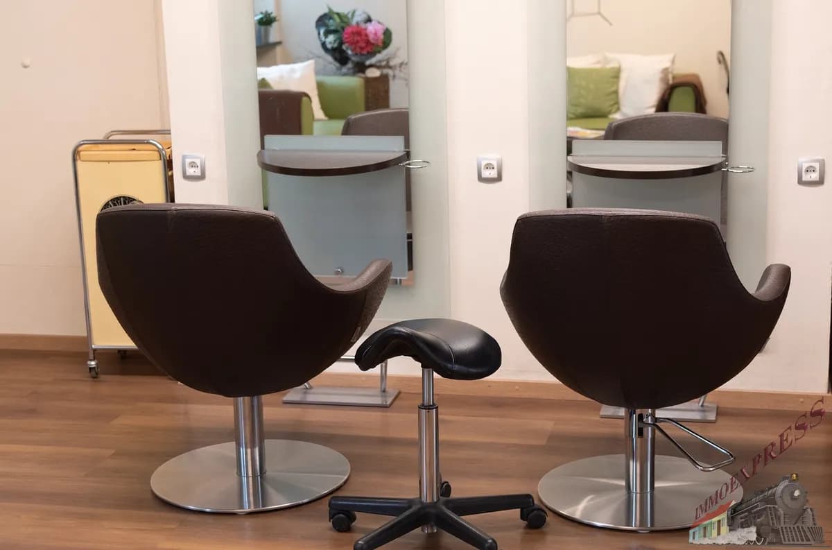 3-Zimmer-Gewerbeimmobilie mieten in Sankt Pölten – 127 m², € 1.110 – Bild 14 von 17