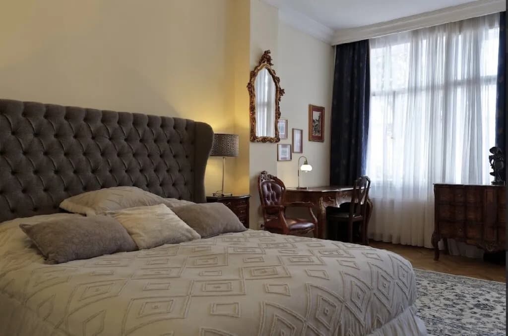 17-Zimmer-Immobilie mieten in Baden – 1 200 m² – Bild 4 von 4