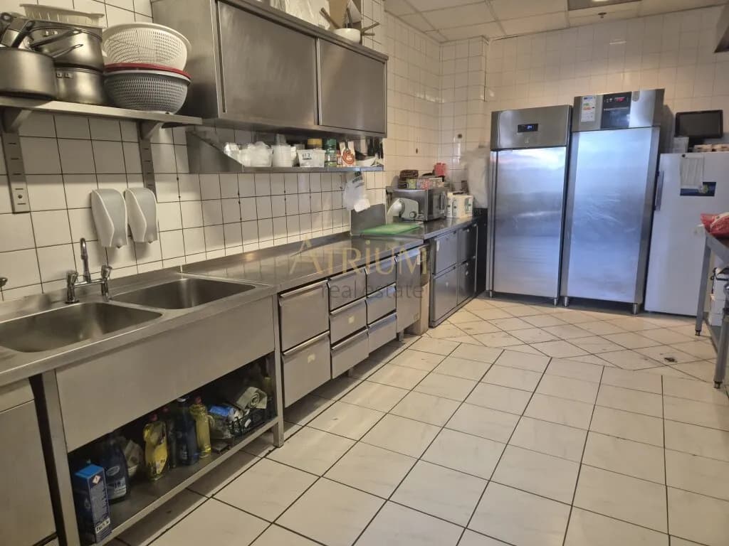 Gewerbeimmobilie mieten in Wien – 150 m², € 5.600 – Bild 6 von 8
