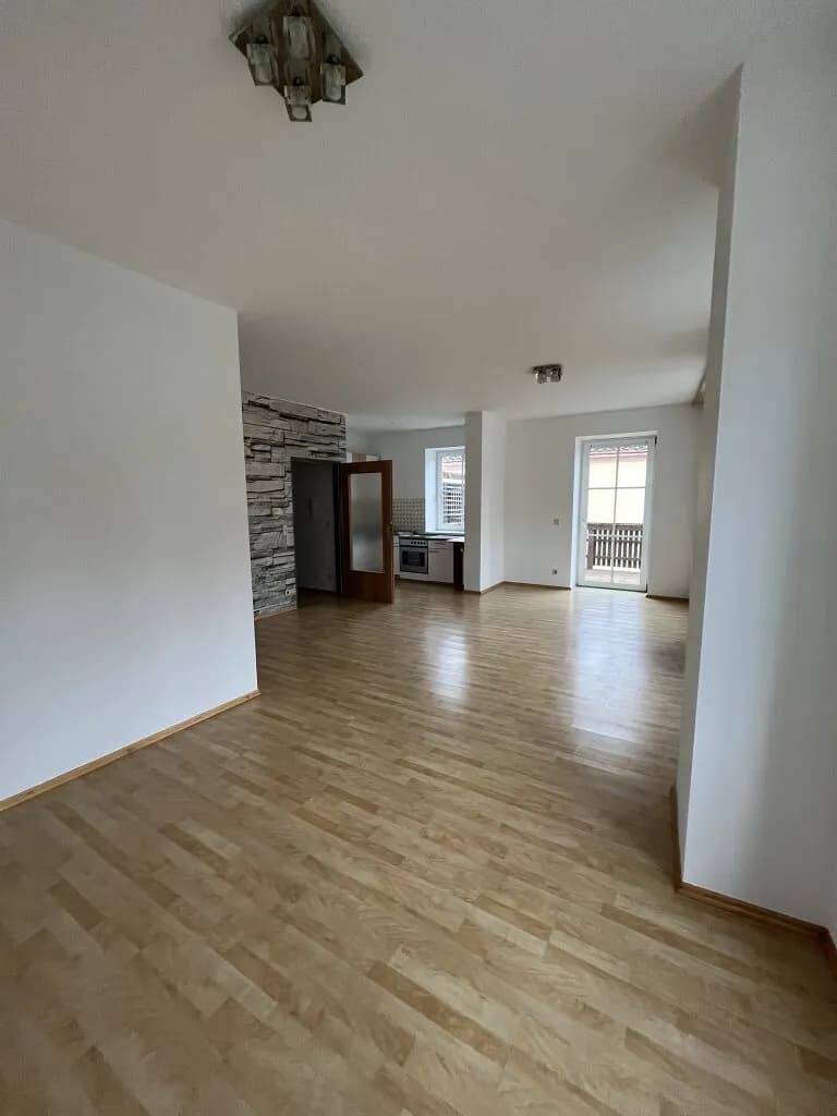 3-Zimmer-Wohnung kaufen in Waidhofen an der Thaya – 81,22 m², € 124.000